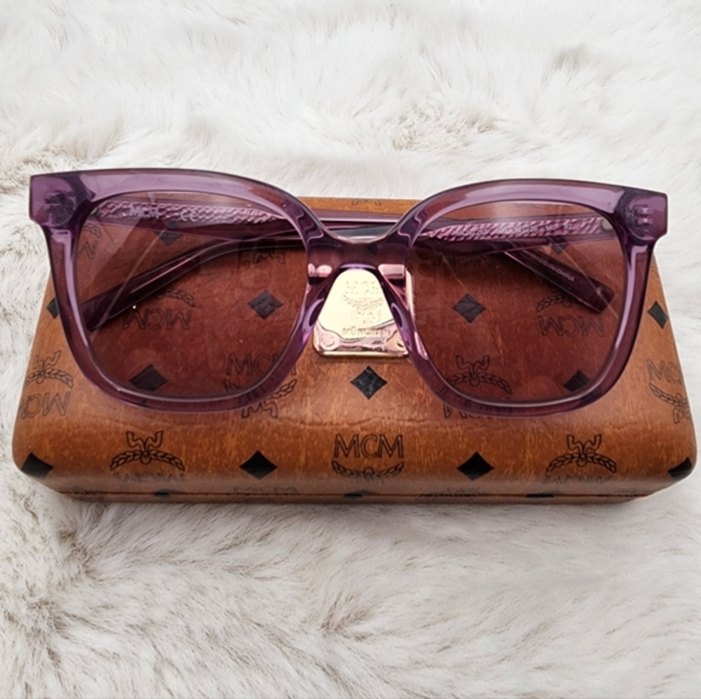 MCM‎ authetic 52MM SIMPLE LOGO SUNGLASSES IN PURPLE new with tags